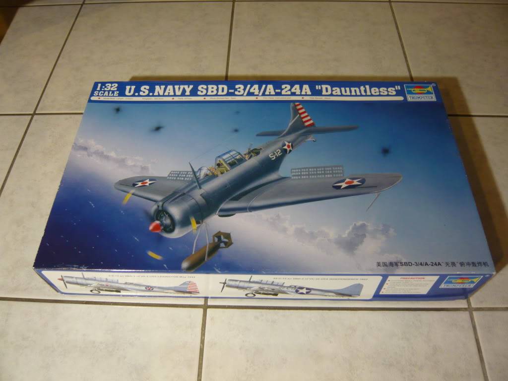 Dauntless SBD3/4  [Trumpeter] 1/32 P1160082