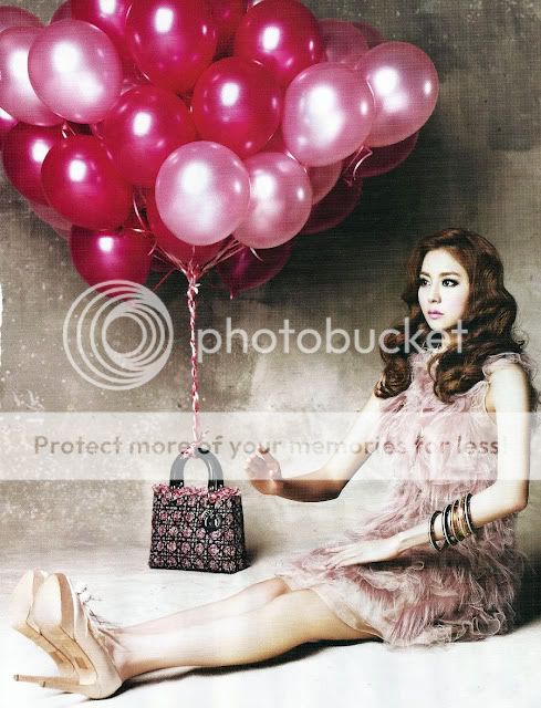 Uee ~ ELLE Girl Ellekoreadecjan2011-2012--Scan00083