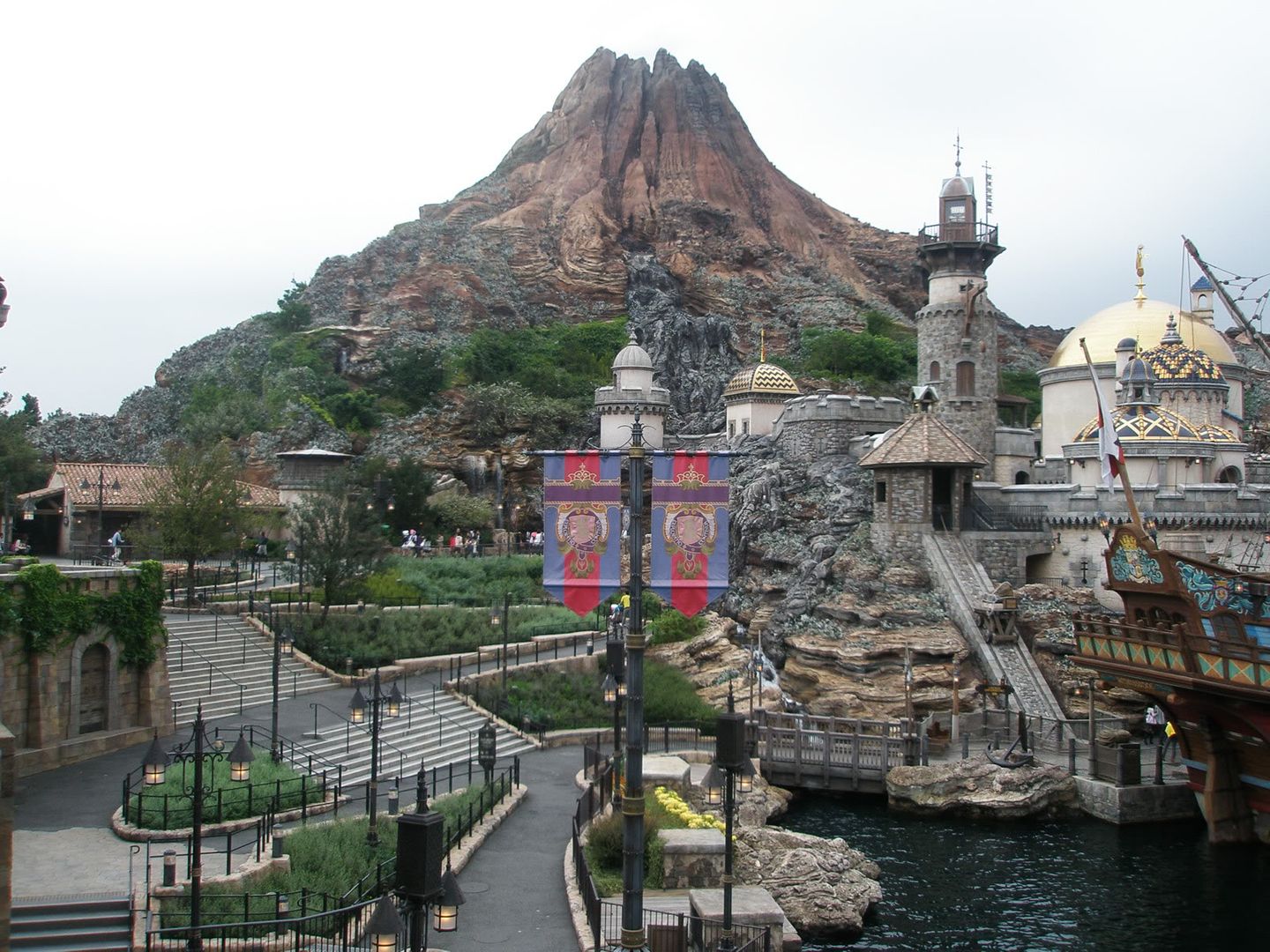 அழகிய டோக்யோ நகரம் படங்கள் சில - Page 4 TokyoDisneySea_6