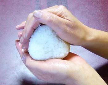 How to make Rice Balls!! or so-called "Onigiri" Riceball-step3