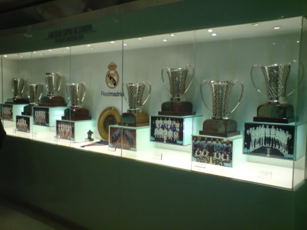 Real Madrid Photo Album N514309016_350620_6397