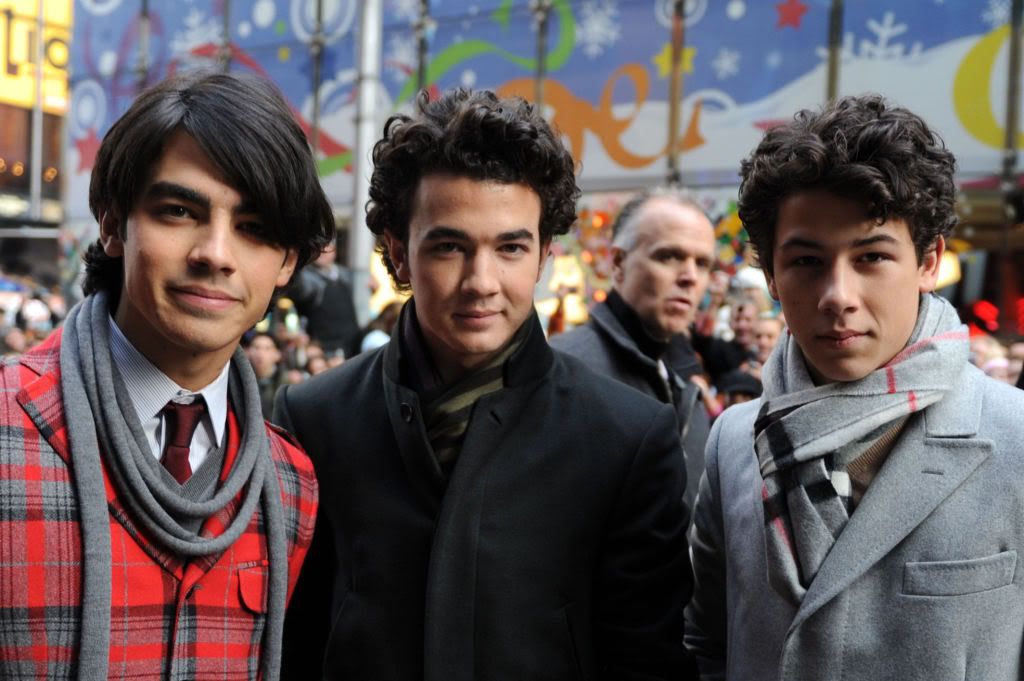 Jonas Brothers support One Warm Coat, NYC 66