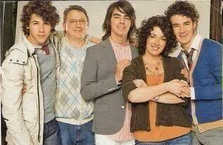 familia jonas L_9bcea07905b3a08e059427c387771385