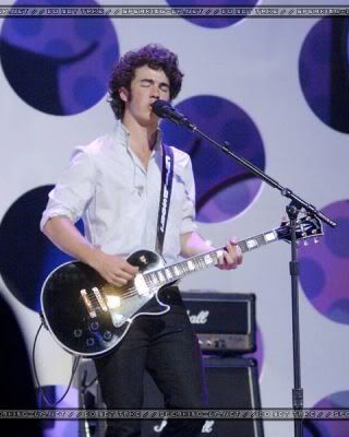 Fotos de los jb algunas viejitas pero muy lindas y otras Normal_jonas2