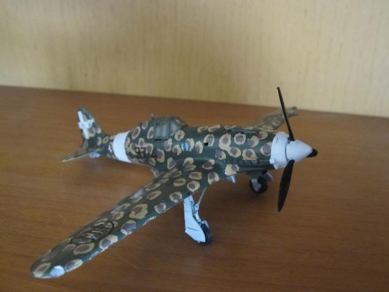 MACCHI C.202 FOLGORE ITALERI 1/72 IMG_0004-2_zps8b25c769