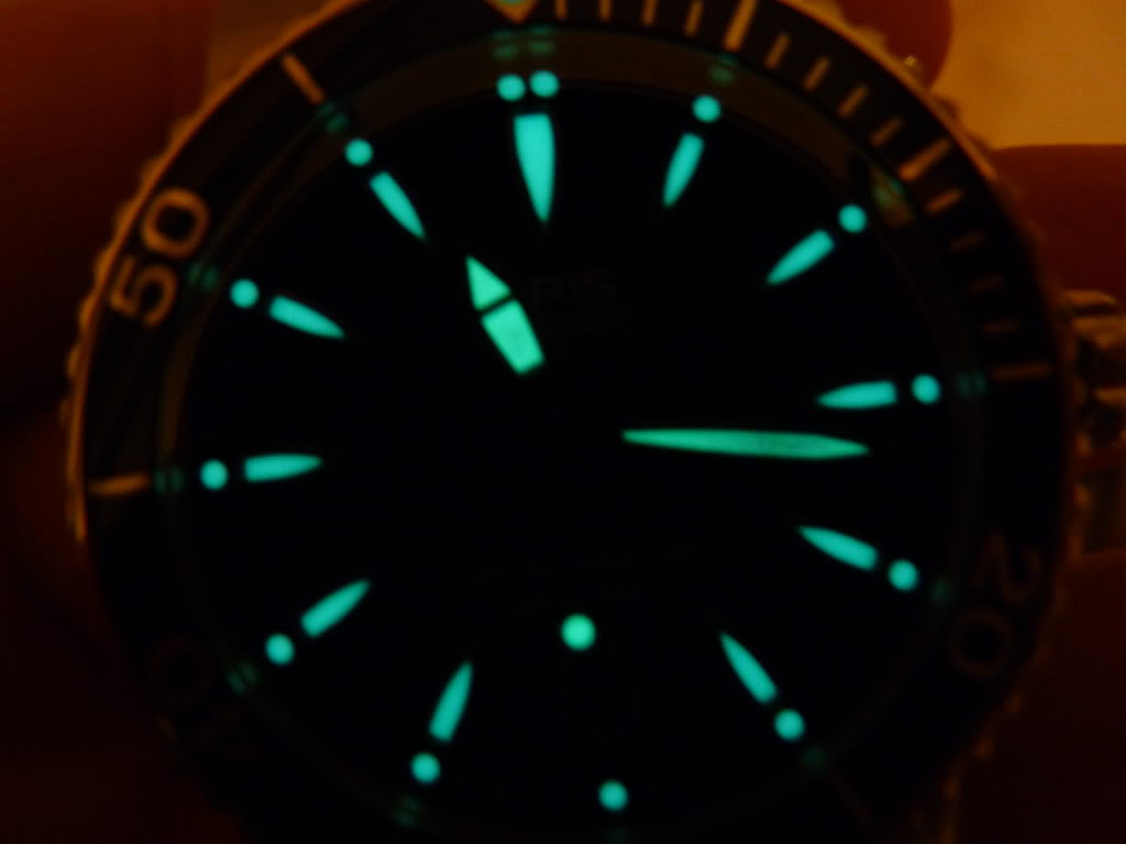 Calling all Lumies...I know you guys have some sick lume shots.. OrisTT1Diver028