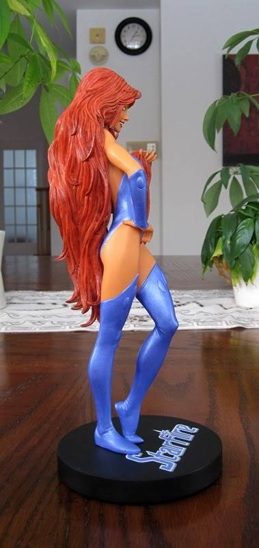 COVER GIRL OF THE DC UNIVERSE : STARFIRE Star3