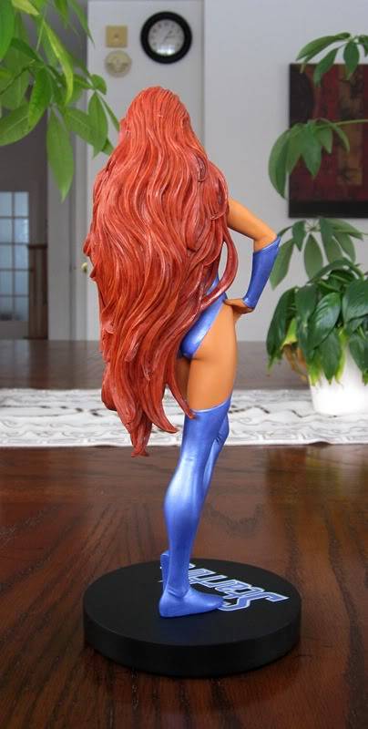 COVER GIRL OF THE DC UNIVERSE : STARFIRE Star4