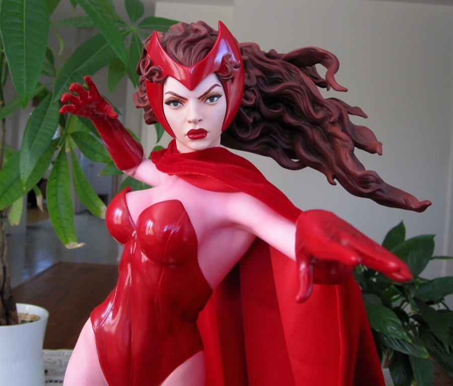 SCARLET WITCH Premium format - Page 2 Swpf9