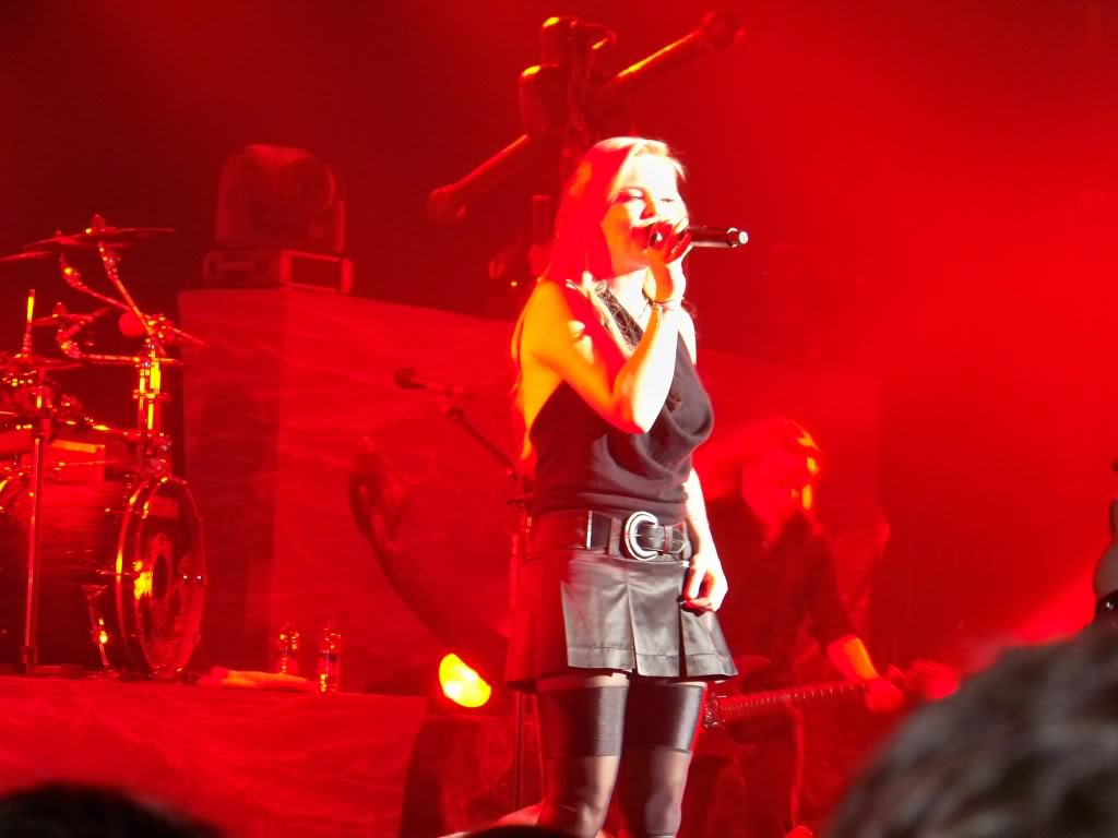 Share your pictures of Anette Olzon - Page 3 034