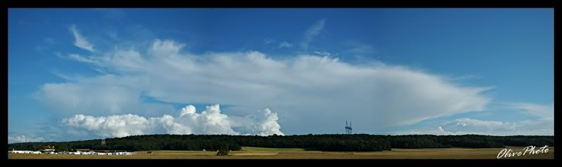 Ciels de traine et orage de masse d'air froide D70-0001-0003