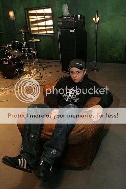 [Photos] Gustav - Page 8 Th131_420x629