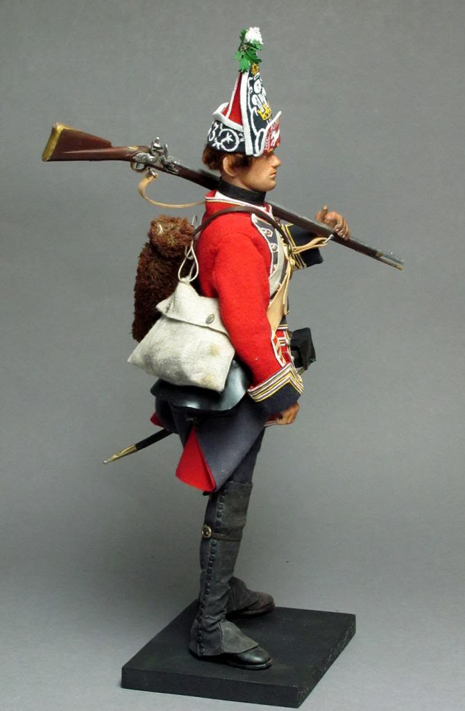 Grenadier of the 23rd Royal Welch Fuzileers 1743 . 23rd-four_zpse07faa36