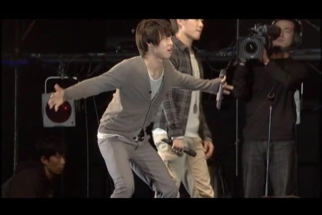 [DVD] 3rd Bigeast Fanmeeting : Yoochun Screencap_bigeast3rd25