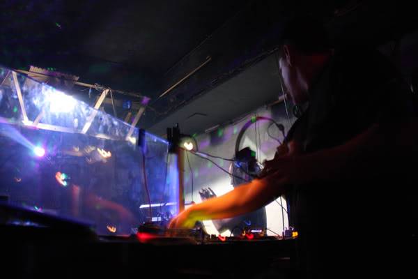 02/OCT/2010 Blastromen Live !+ Dj Stingray+Spectrums Data Forces( Dj Set )+Darxid Live ! + Gael+Bas Madrid Dj´s@SPECKA MADRID - Página 9 Bas_5_1
