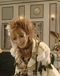 รูปของหนู Mizaki (Hizaki วง Versailles) - Page 2 298772_123211454448860_101674216602584_84092_629334223_n