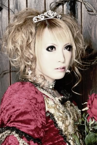 รูปของหนู Mizaki (Hizaki วง Versailles) H15