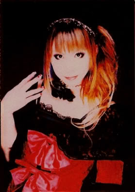 รูปของหนู Mizaki (Hizaki วง Versailles) - Page 2 Prf-1251283883