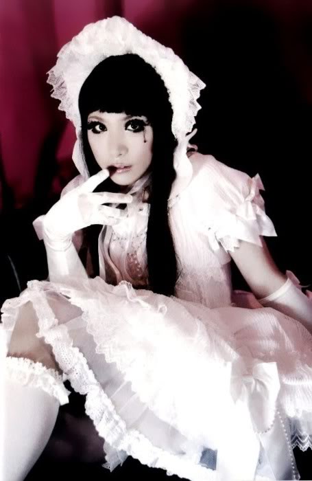 รูปของหนู Mizaki (Hizaki วง Versailles) - Page 3 Tumblr_lz5k5z5t6v1qi545zo2_500