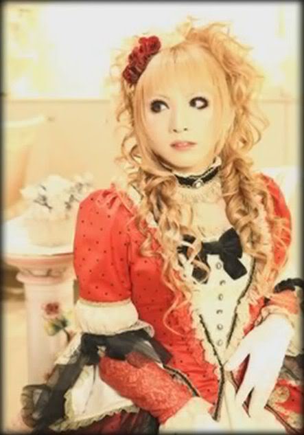 รูปของหนู Mizaki (Hizaki วง Versailles) - Page 4 Tumblr_m1r0jeekk31rsu0d9o1_500