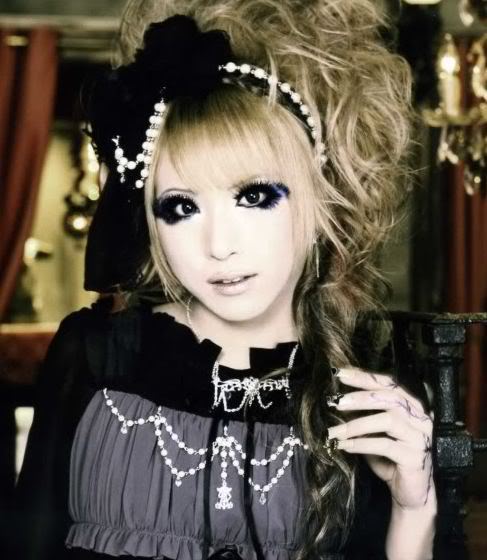 รูปของหนู Mizaki (Hizaki วง Versailles) - Page 4 Tumblr_m2k6b6GlJl1qdyoqpo9_500