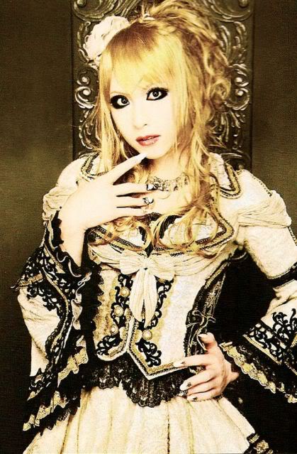 รูปของหนู Mizaki (Hizaki วง Versailles) - Page 4 Tumblr_m43100cHK51r47h98o2_1280