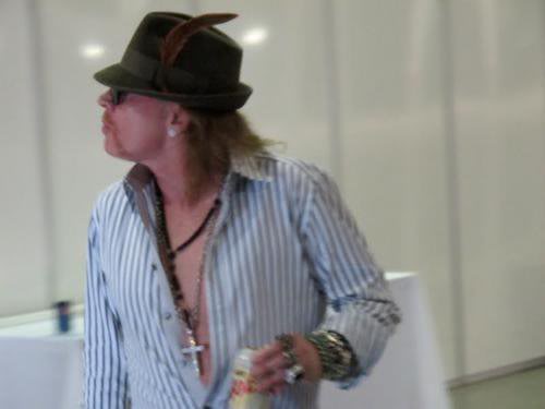 [FOTOS] W. Axl Rose (fundador, lider, alma, esencia y Seor de Guns N' Roses) (2) - Pgina 38 25789_1157632199948_1802063464_3242