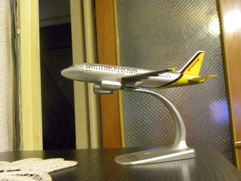 Modele de avioane civile - 2010 - Pagina 5 DSCN2510