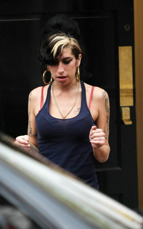 FOTOS DE AMY : AGOSTO 2009 Amy-winehouse-869-11