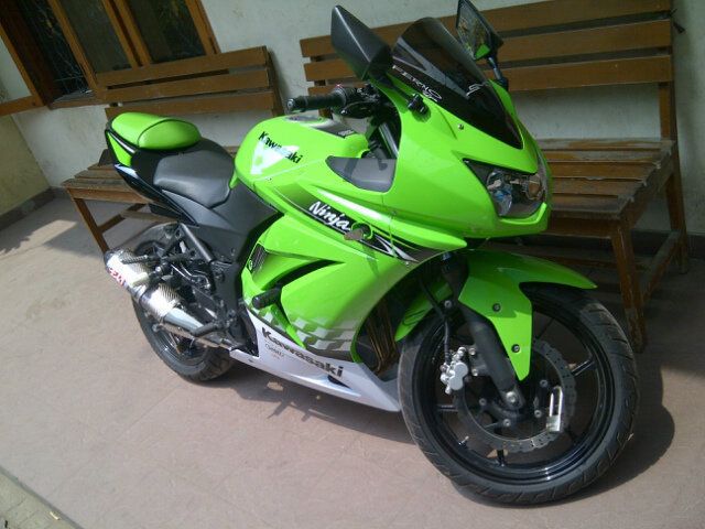 ninja 250 SE green 2010 bln 6   -Top Condition- SU1HLTIwMTExMDIzLTAwMzg4LmpwZw