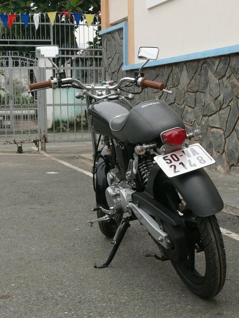 Honda67 lột xác thành Môtô khủng có 1 ko 2 P1250148