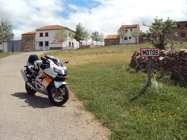 Rodar X Rodar 2012: MOTOS!!!! DSC09030