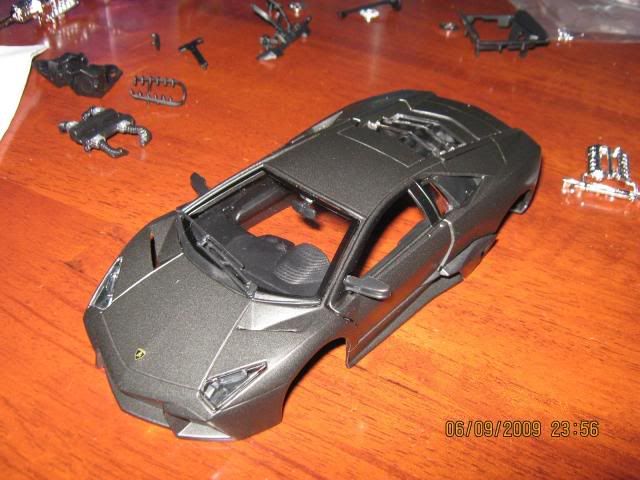 Lamborghini Reventon 1/24 (skill 1 kit) 057