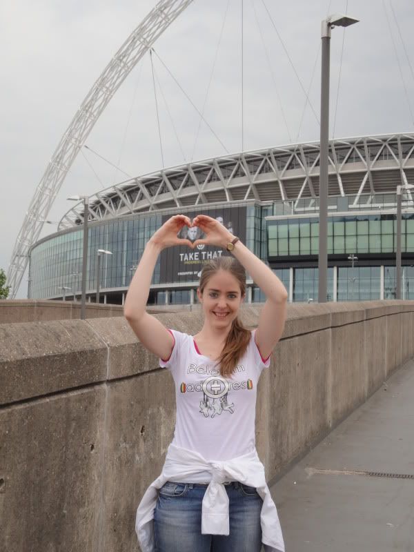 Souvenirs de la tournée 2011 Wembley3juilletlipdub