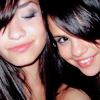 ~Because when i look in his eyes . . - Page 2 Normal_selenafan05copie