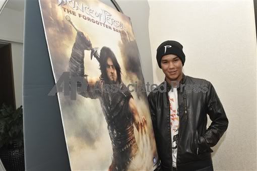 Boo Boo Stewart on "the Prince of Persia" video game Booboo_giftingsuite6