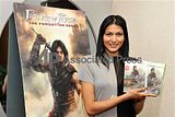 Tinsel Korey tests drives new video game Th_AP100518015035