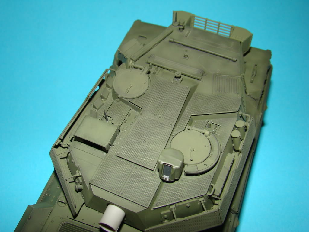 CENTAURO VRC-105 TRUMPETER 1:35. DSC03788