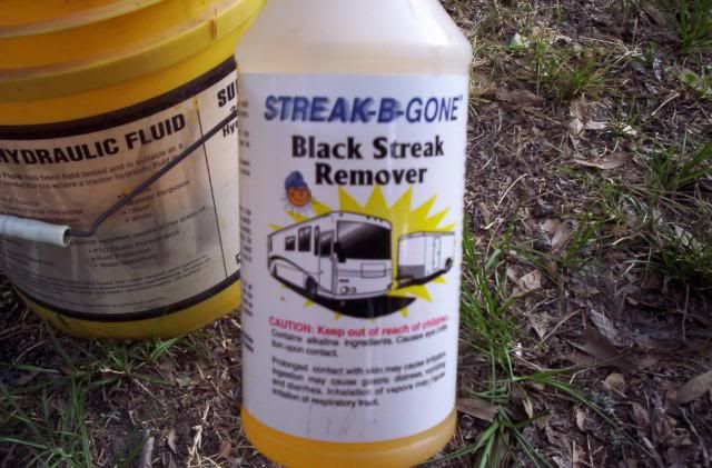 Black Streak Remove for White Trailers Trailerpic002