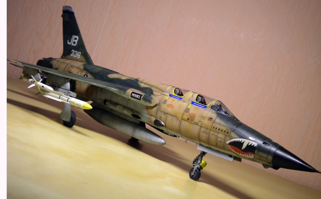 [Revell (Monogram)] Republic F-105G Thunderchief  "Wild Weasel"   1/48 DSCN0836