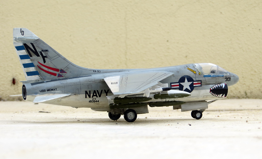  1/72 A-7 Corsair II IMG_2781_zpsba960269