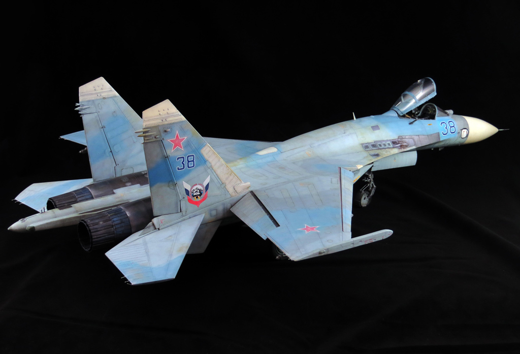 1/32 Sukhoi Su-27 Flanker B - Blue 38 - nouvelles photo 02/2015 IMG_7036_zpsfhkyfz4r