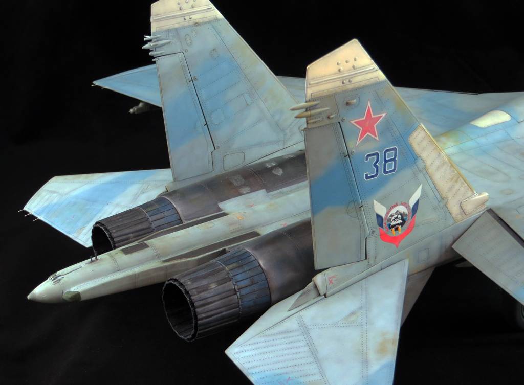 1/32 Sukhoi Su-27 Flanker B - Blue 38 - nouvelles photo 02/2015 IMG_7038_zpsksknukhz