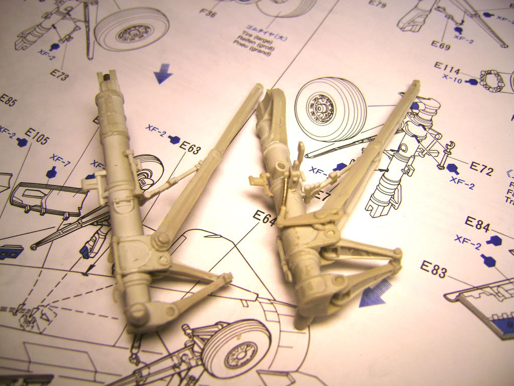 [TAMIYA] F14A Tomcat VF211 Checkmates 1/32 - Page 2 DSC01026