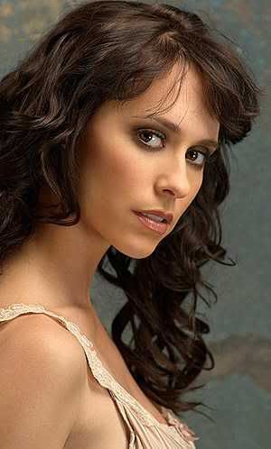 .:. Annie .:. Per-Jennifer-Love-Hewitt