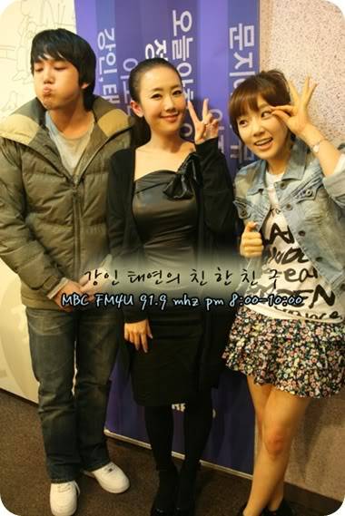 [PICS] Tổng hợp hình ảnh cute nhất của taeyeon khi còn ở radio Chin Chin 090219-2