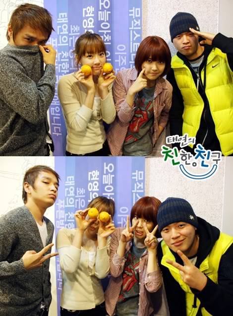 [PICS] Tổng hợp hình ảnh cute nhất của taeyeon khi còn ở radio Chin Chin 091106-1