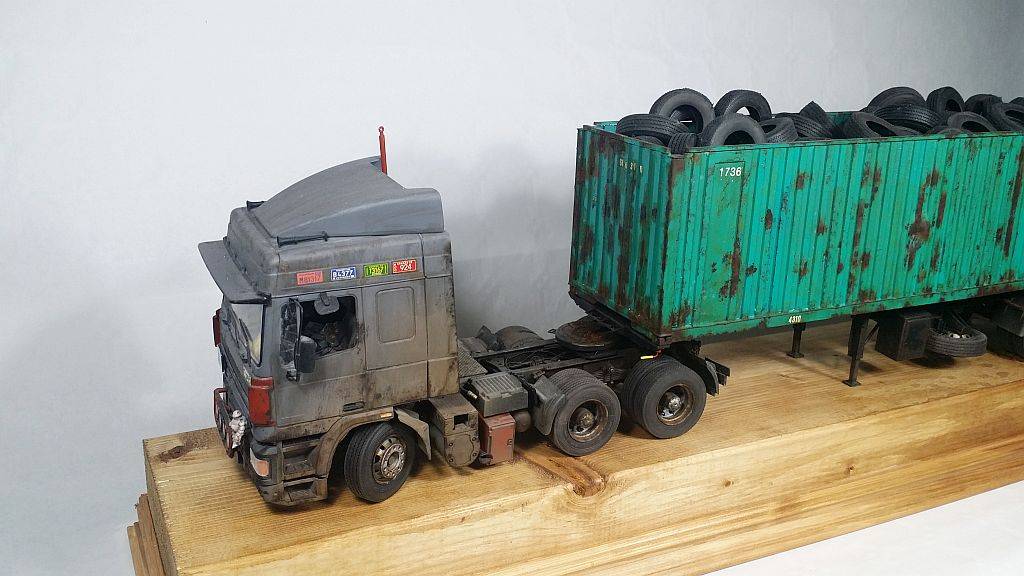 Scrap 'Tire' Container Haul Klart!!! Scrap_tire_redux16_zps7utey9ov