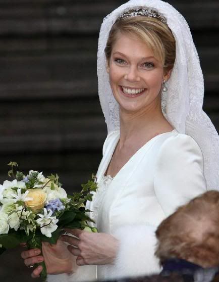 Boda de Marie Cristina de Austria y Rodolfo de Limburg-Stirum - Página 2 Aa