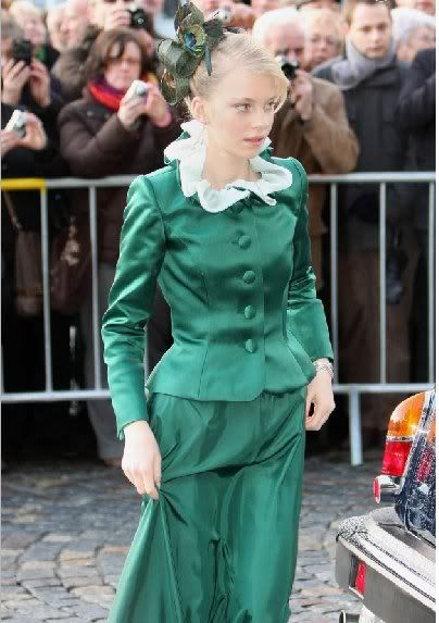 Boda de Marie Cristina de Austria y Rodolfo de Limburg-Stirum - Página 2 Fff